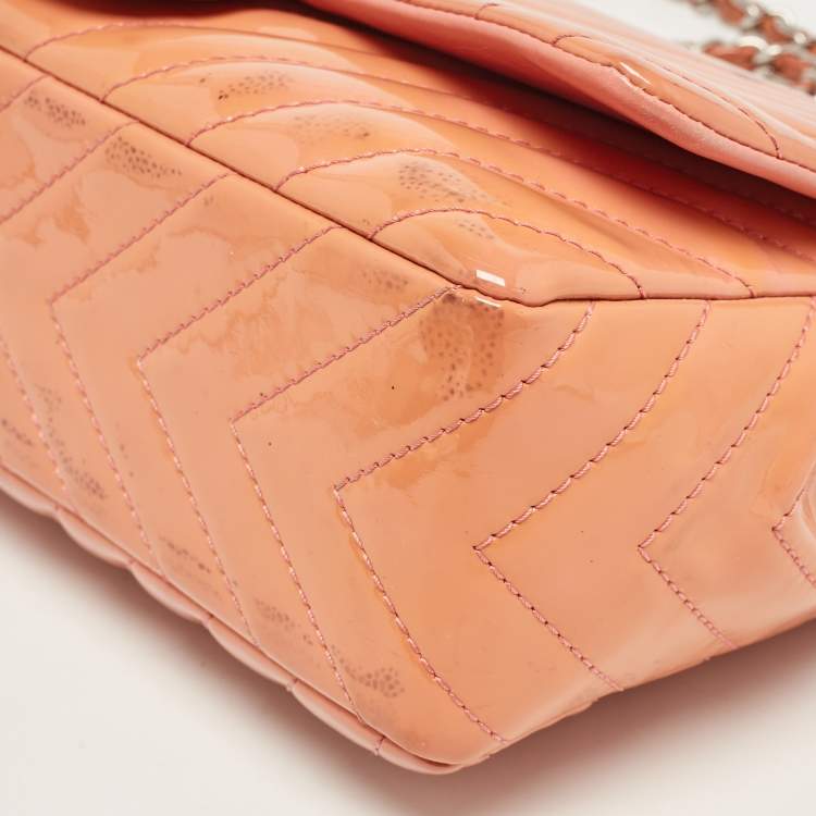 Pre Owned Chanel Pink Chevron Patent Leather Jumbo Classic Single Flap Bag