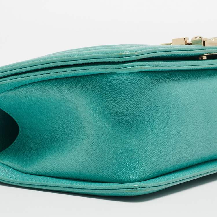 Pre Owned Chanel Aqua Green Chevron Caviar Leather Medium Boy Flap Bag