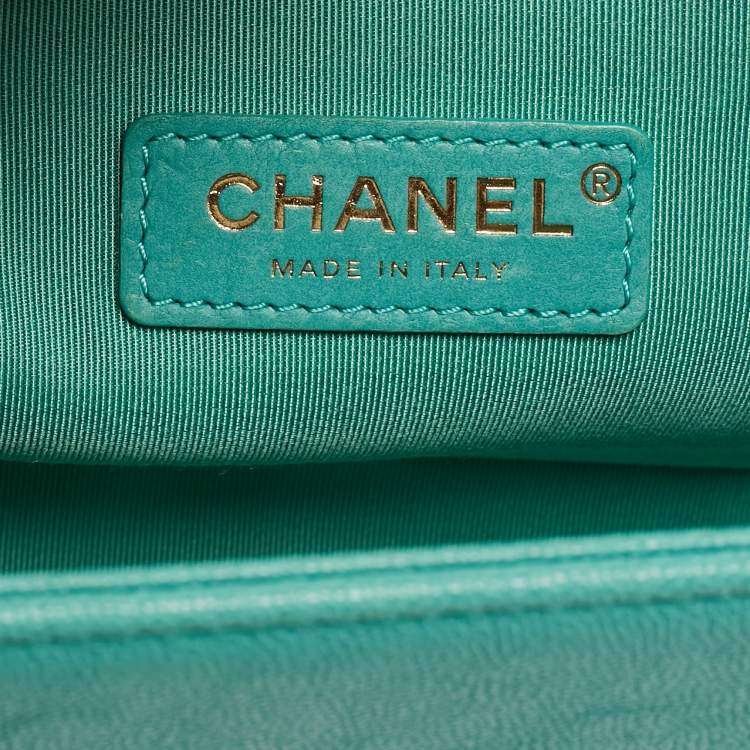 Pre Owned Chanel Aqua Green Chevron Caviar Leather Medium Boy Flap Bag