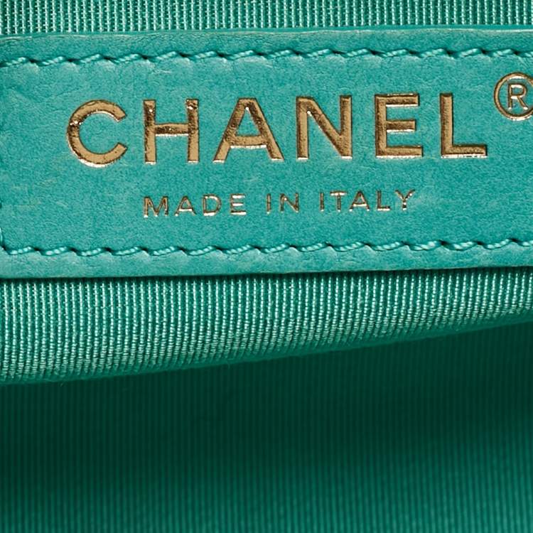 Pre Owned Chanel Aqua Green Chevron Caviar Leather Medium Boy Flap Bag
