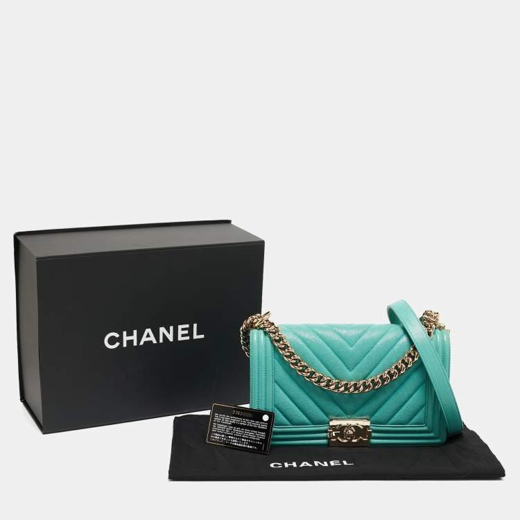 Pre Owned Chanel Aqua Green Chevron Caviar Leather Medium Boy Flap Bag