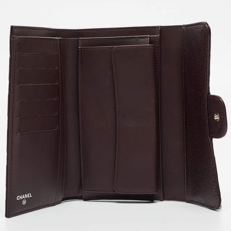 مملوكة مسبقًا Chanel Plum Quilted Caviar Leather Classic Flap Trifold Wallet