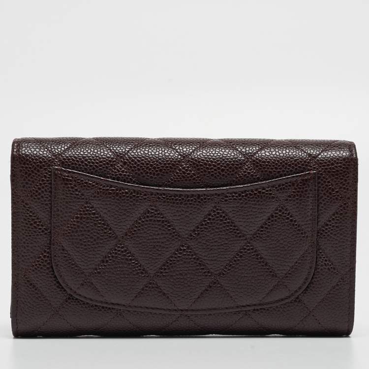 مملوكة مسبقًا Chanel Plum Quilted Caviar Leather Classic Flap Trifold Wallet