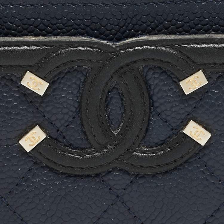 Pre Owned Chanel Blue/Black Quilted Caviar Leather Filigree Card Holder