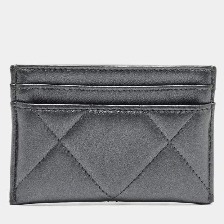 Pre Owned Chanel Grey Quilted Leather 19 Card Holder