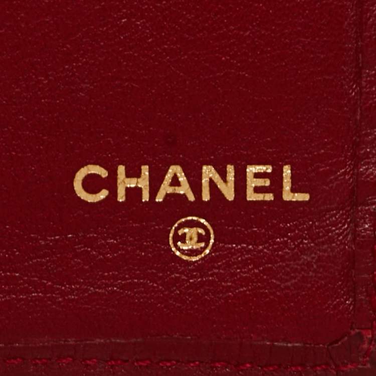 Pre Owned Chanel Red Quilted Leather Vintage Bifold Card Holder