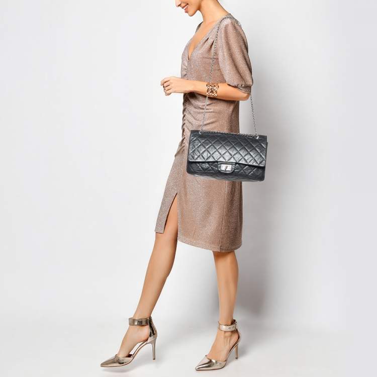 Pre Owned Chanel Black Quilted Aged Leather Reissue 2.55 Classic 227 Flap Bag