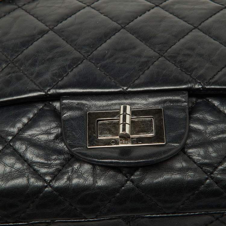 Pre Owned Chanel Black Quilted Aged Leather Reissue 2.55 Classic 227 Flap Bag