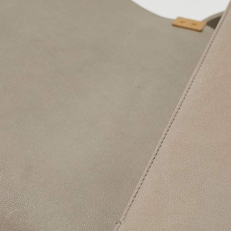 Pre Owned Chanel Grey Quilted Caviar Leather Medium Boy Flap Bag