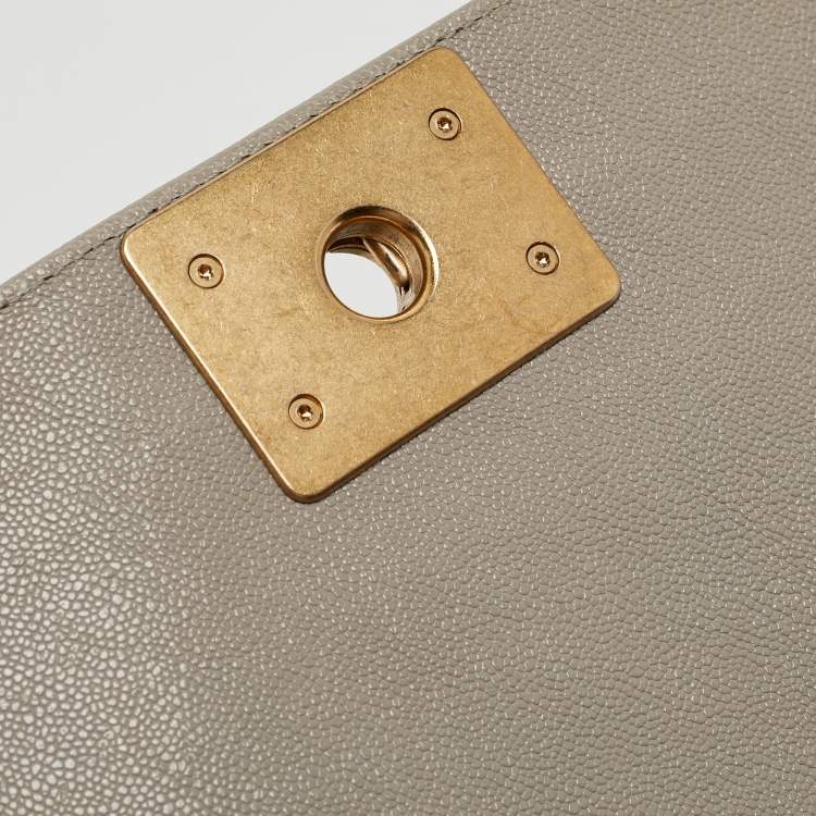 Pre Owned Chanel Grey Quilted Caviar Leather Medium Boy Flap Bag