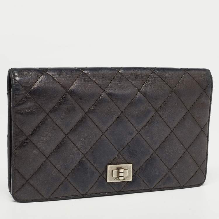 Pre Owned Chanel Black Quilted Leather Reissue Continental Wallet