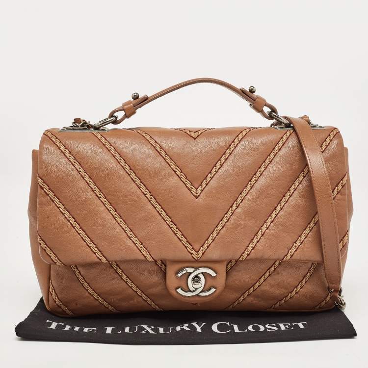 Pre Owned Chanel Brown Chevron Stitched Leather Classic Top Handle Bag