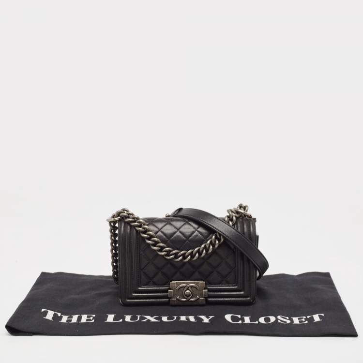 Pre Owned Chanel Black Quilted Leather Small Boy Bag