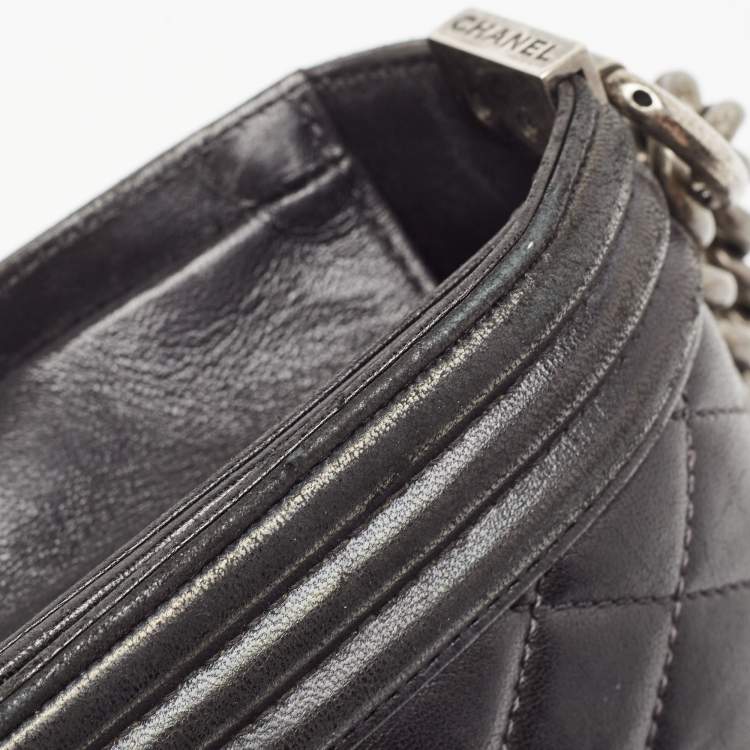 Pre Owned Chanel Black Quilted Leather Small Boy Bag