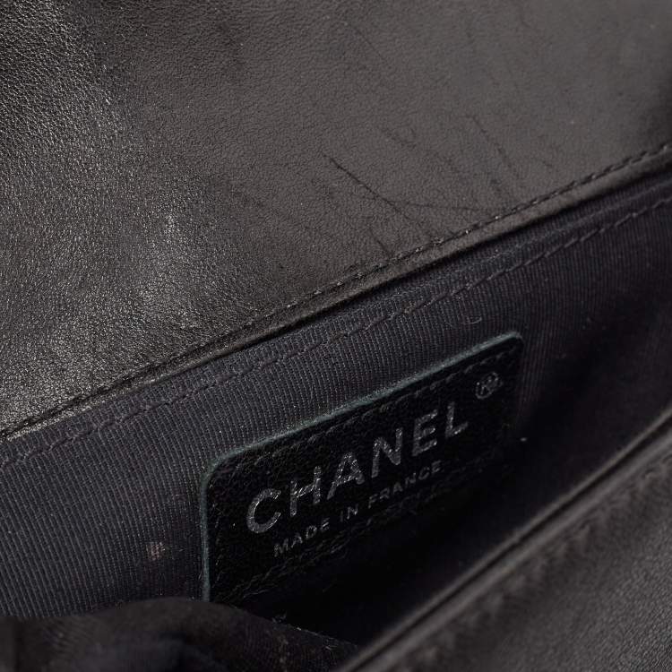 Pre Owned Chanel Black Quilted Leather Small Boy Bag