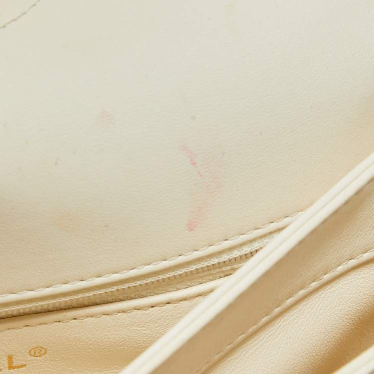 Pre Owned Chanel Off White Quilted Leather Small Trendy CC Flap Bag