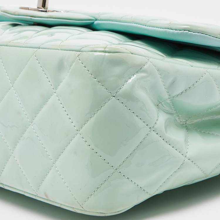 Pre Owned Chanel Green Quilted Patent Leather Jumbo Classic Double Flap Bag