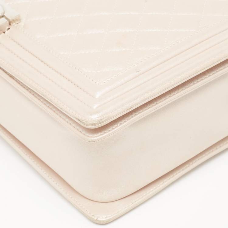 Pre Owned Chanel Pearl White Shimmer Quilted Leather Large Boy Flap Bag
