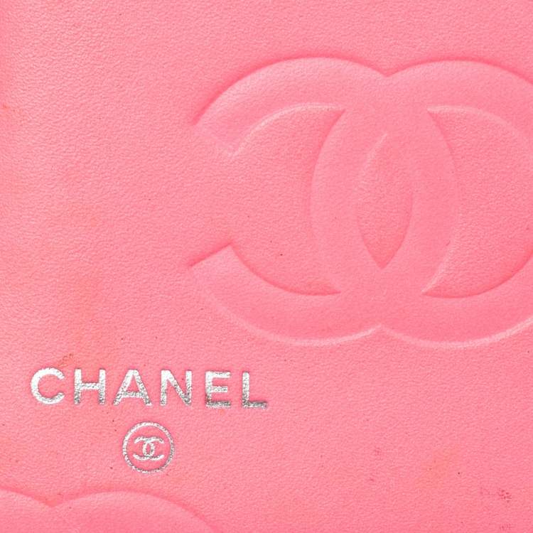 Pre Owned Chanel Black Quilted Leather Cambon Ligne Bifold Wallet