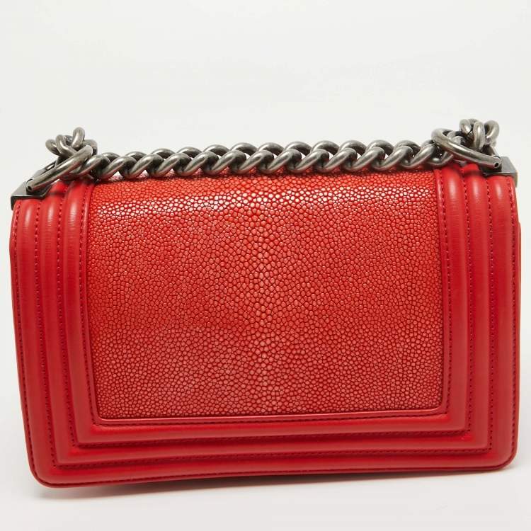 Pre Owned Chanel Red Stingray and Leather Small Boy Flap Bag