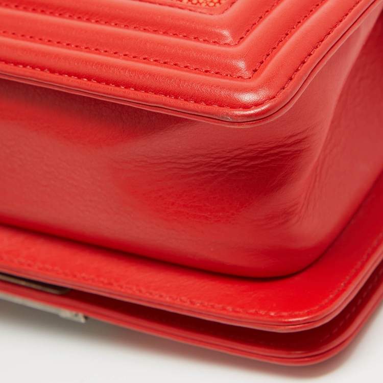Pre Owned Chanel Red Stingray and Leather Small Boy Flap Bag