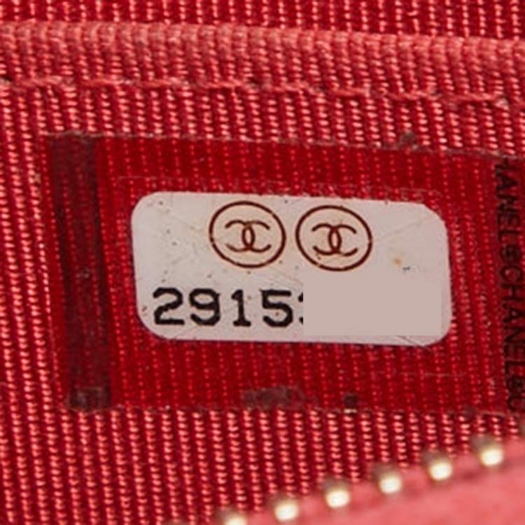 Pre Owned Chanel Red Quilted Caviar Leather Zip Around Coin Purse