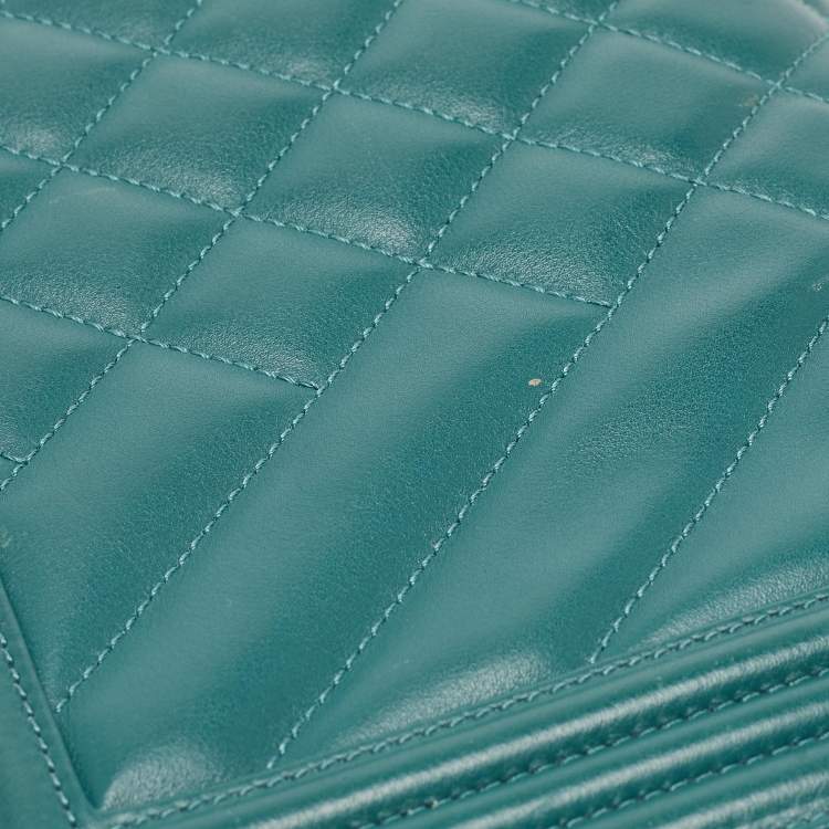 Pre Owned Chanel Green Quilted Leather New Medium Boy Bag