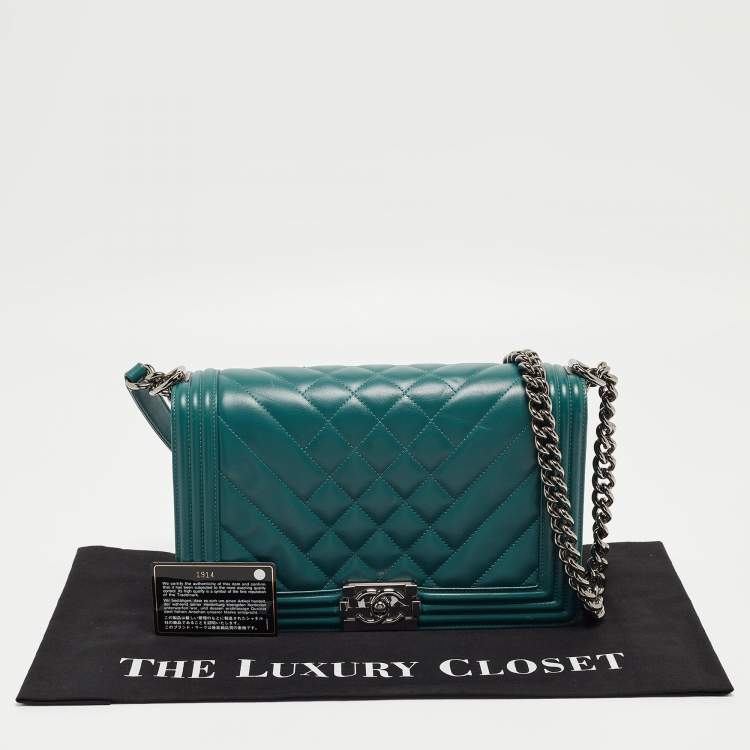 Pre Owned Chanel Green Quilted Leather New Medium Boy Bag