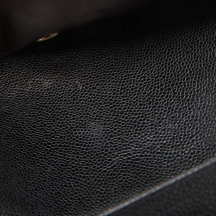 مملوكة مسبقًا Chanel Black Quilted Caviar Leather Jumbo Classic Double Flap Bag