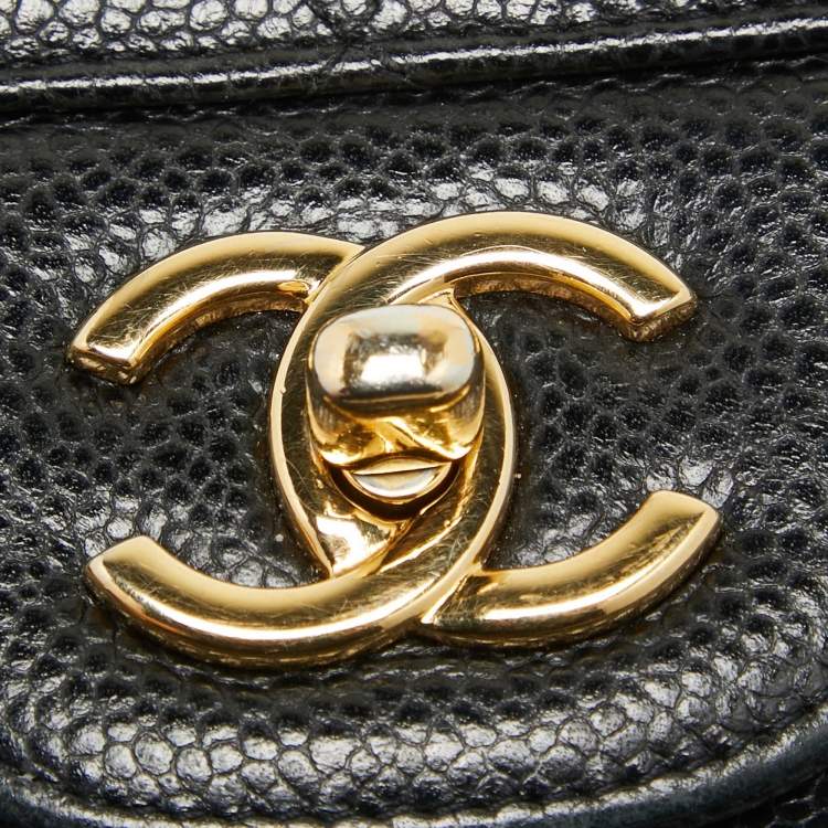 مملوكة مسبقًا Chanel Black Quilted Caviar Leather Jumbo Classic Double Flap Bag
