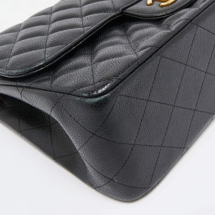 مملوكة مسبقًا Chanel Black Quilted Caviar Leather Jumbo Classic Double Flap Bag