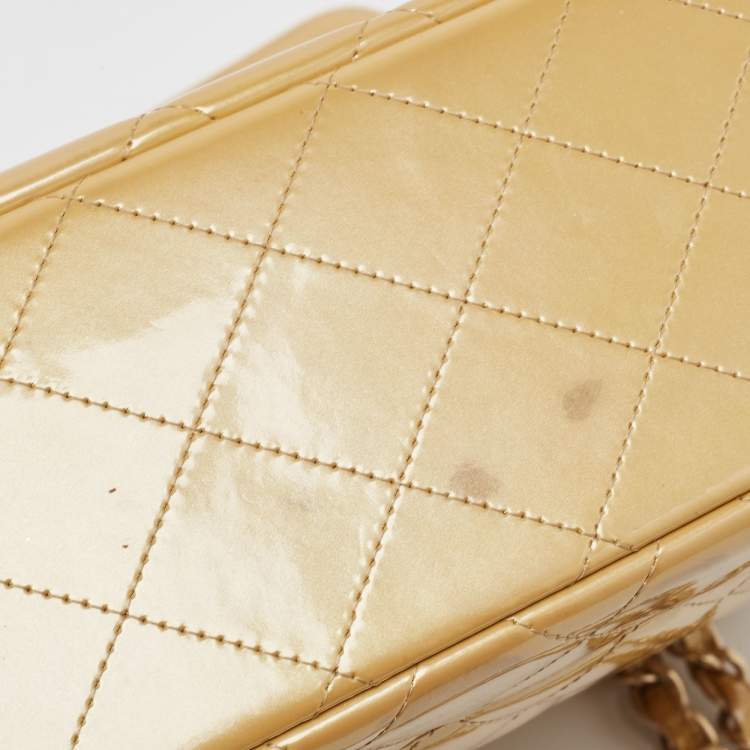 Pre Owned Chanel Cream Quilted Patent Leather Maxi Classic Single Flap Bag