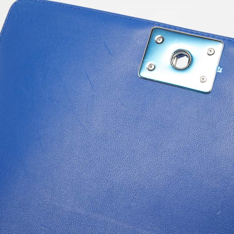 Pre Owned Chanel Blue Quilted Patent Leather Medium Boy Flap Bag