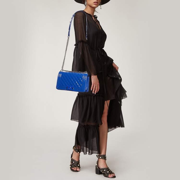 Pre Owned Chanel Blue Quilted Patent Leather Medium Boy Flap Bag