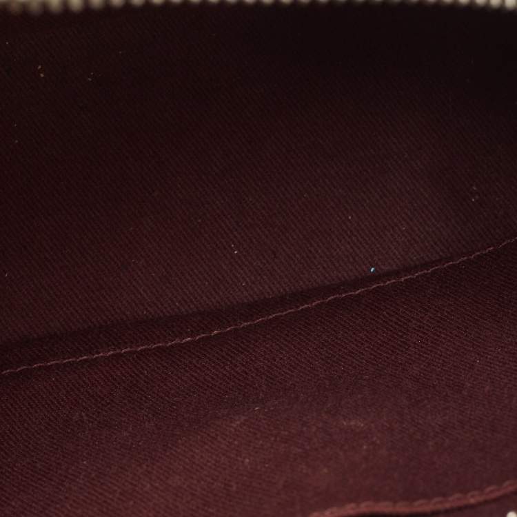 Pre Owned Chanel Off White Quilted Leather Coco Curve Vanity Case Bag