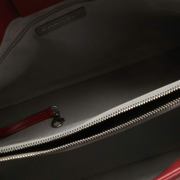 Pre Owned Chanel Red Chevron Quilted Leather Large Boy Shopper Tote