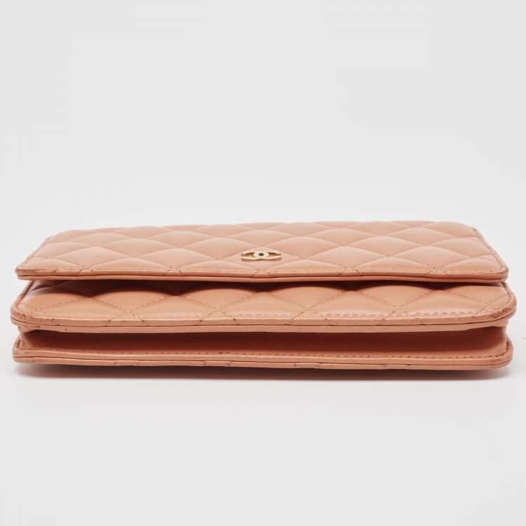 Pre Owned Chanel Peach Pink Quilted Leather Classic Wallet on Chain 