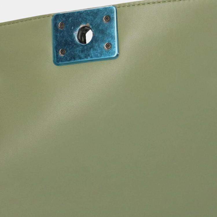 Pre Owned Chanel Green Chevron Leather Medium Boy Flap Bag