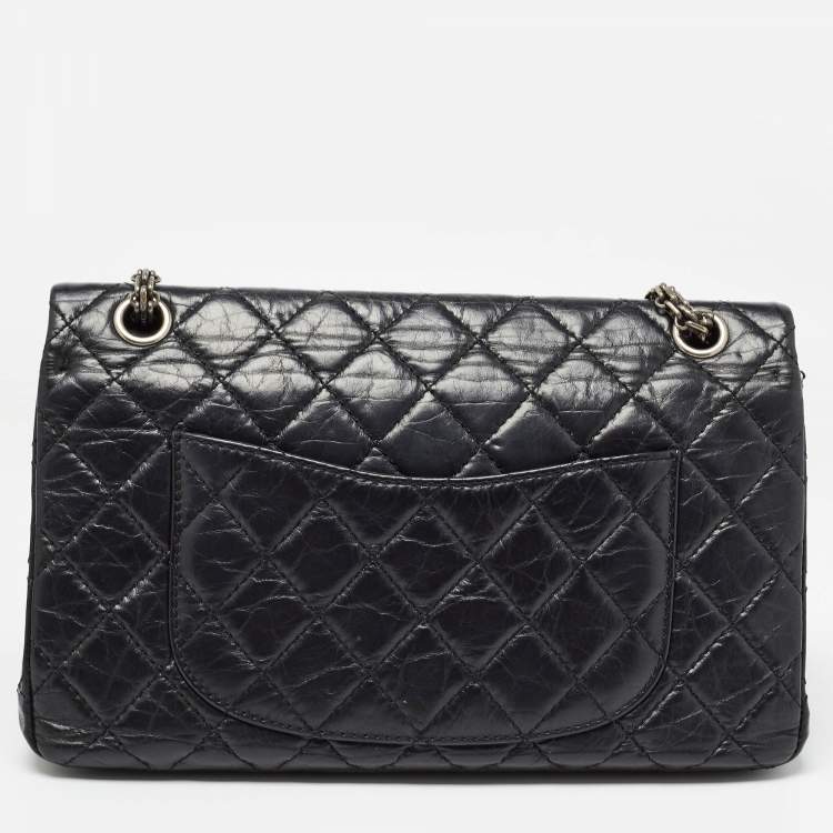 Pre Owned Chanel Black Quilted Aged Leather Reissue 2.55 Classic 226 Flap Bag