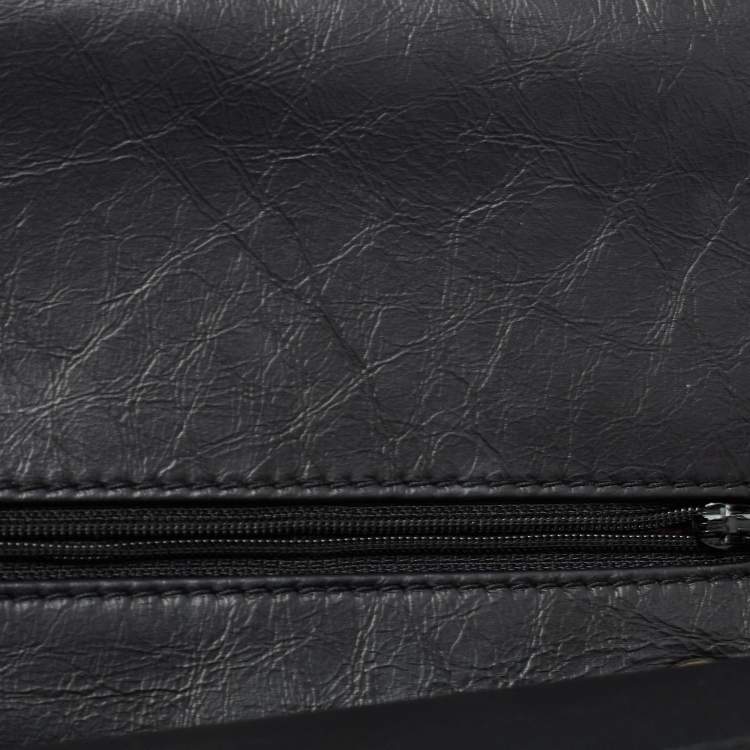 Pre Owned Chanel Black Quilted Aged Leather Reissue 2.55 Classic 226 Flap Bag