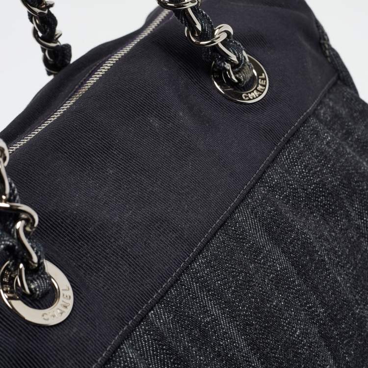 Pre Owned Chanel Dark Blue Quilted Denim Bowler Bag
