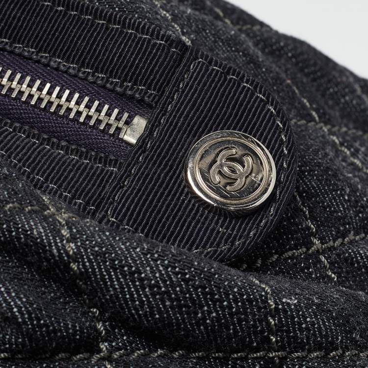 Pre Owned Chanel Dark Blue Quilted Denim Bowler Bag