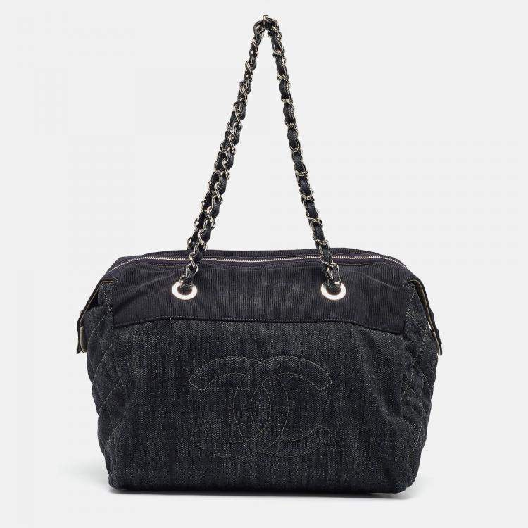 Pre Owned Chanel Dark Blue Quilted Denim Bowler Bag