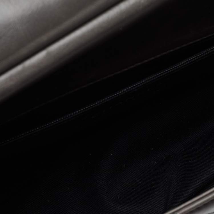 Pre Owned Chanel Grey Quilted Glazed Leather Small CC Delivery Bag