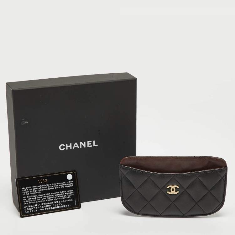 مملوكة مسبقًا Chanel Black/Burgundy Quilted Leather CC Curved Card Holder 