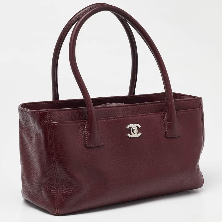 Pre Owned Chanel Red Leather Small Cerf Shopper Tote