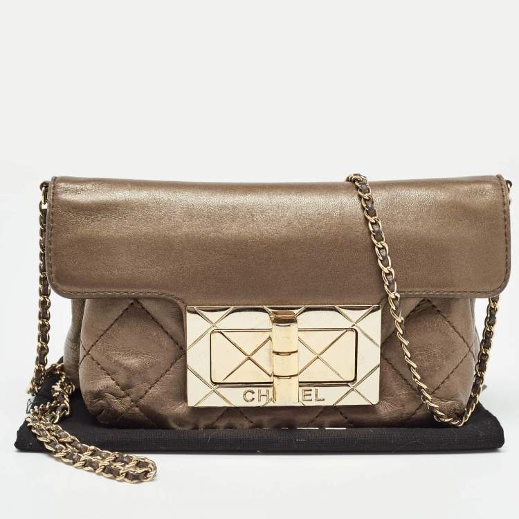 Pre Owned Chanel Olive Green Quilted Leather Reissue Lock Chain Clutch