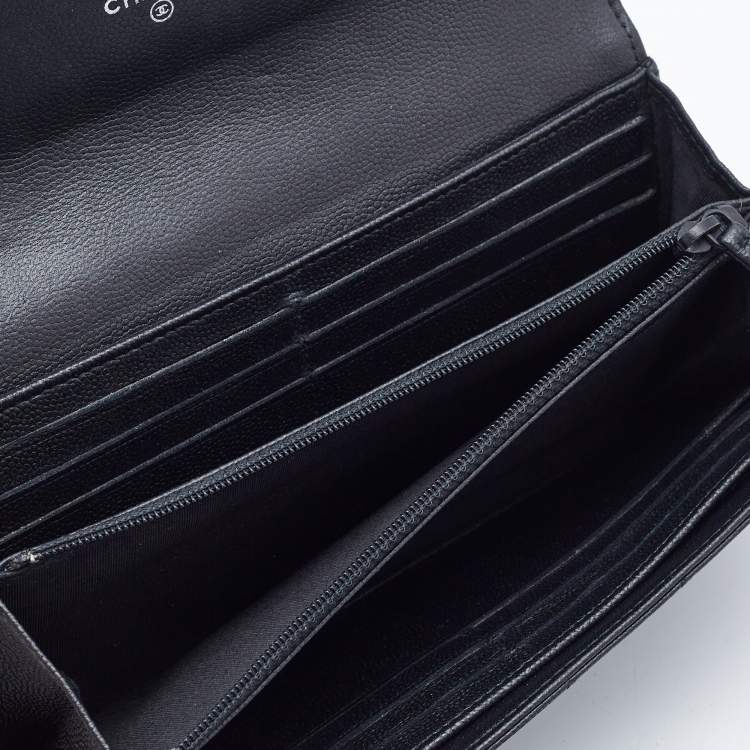 Pre Owned Chanel Black Quilted Leather Large Boy Gusset Flap Wallet