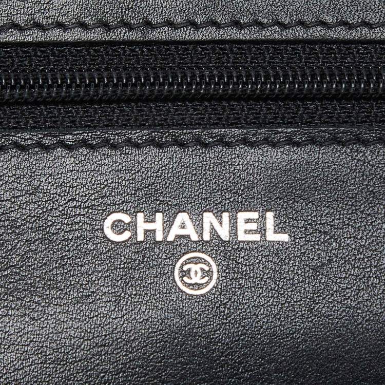 Pre Owned Chanel Black Quilted Caviar Leather Classic Wallet On Chain