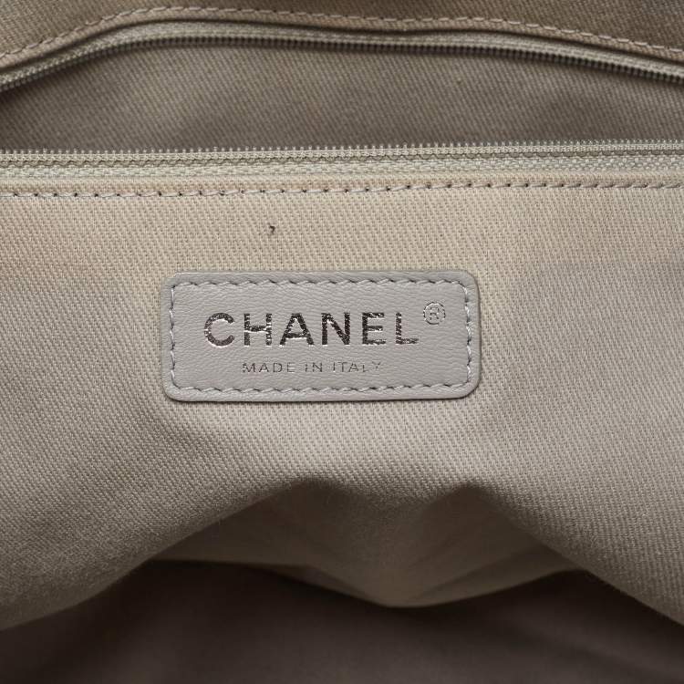 Pre Owned Chanel Navy Blue Leather Large Deauville Tote